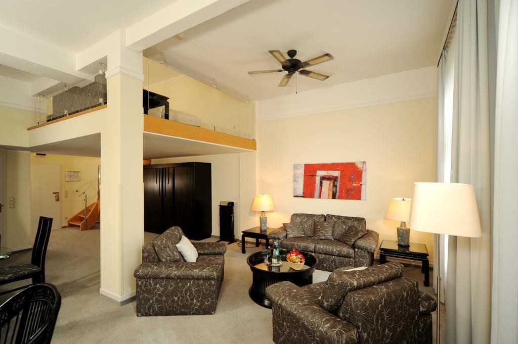 Hotel Viktoria 4*